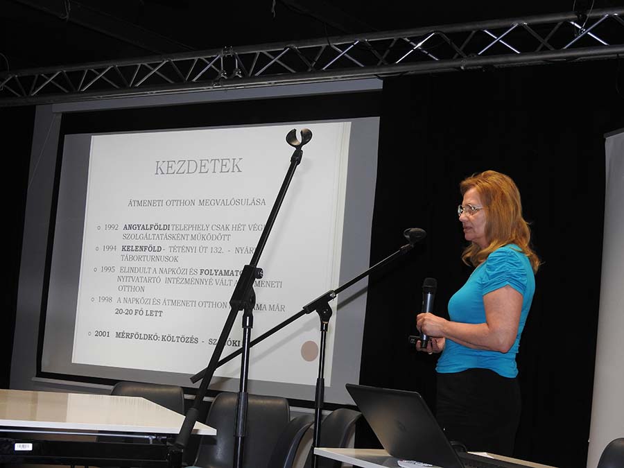 Veperdiné Scholz Mária, a Szalóki Átmeneti- és Napköziotthon vezetője